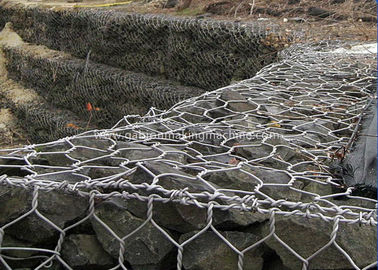 acheter Protection hexagonale de pont en boîte de Gabion avec le fil galvanisé plongé chaud fabrication en ligne