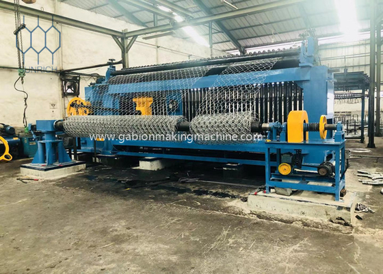 10 à 15 m/min Machine de tissage à gabon à double torsion avec une largeur de 5500 mm