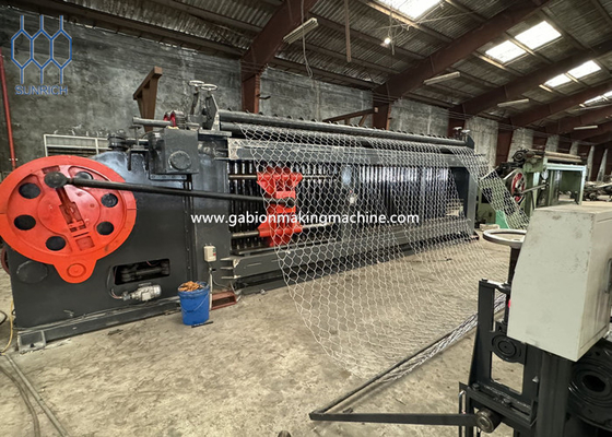 4 à 6 m Gabion Mesh Machine Résistance à la traction 380 à 550 N/mm2 Fil galvanisé 2-4 mm
